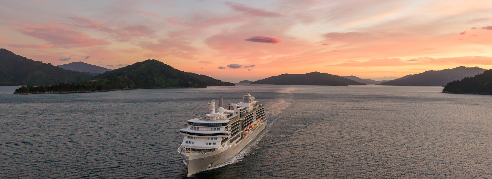 Hero 628 Cruising Marlborough Sounds at Sunrise